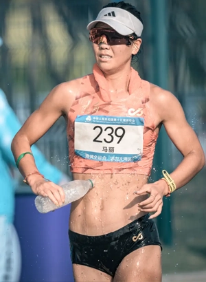 马丽  竞走运动员