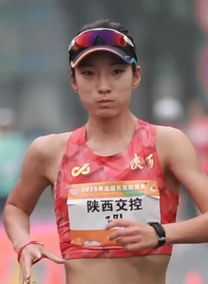 殷腊梅  竞走运动员