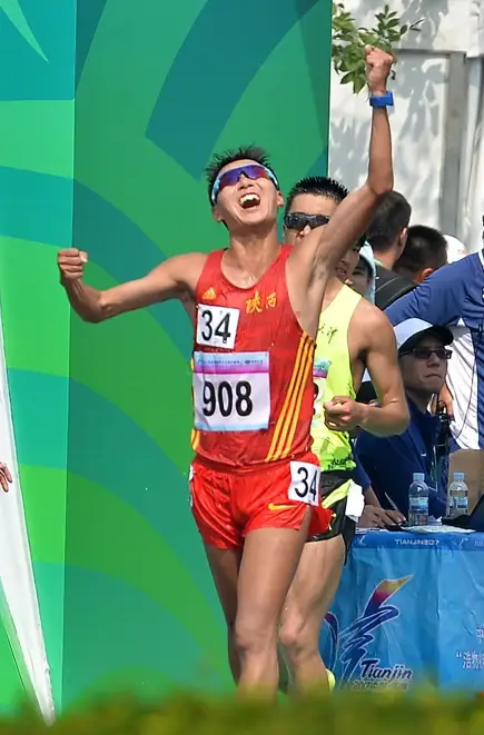 王钦   竞走运动员